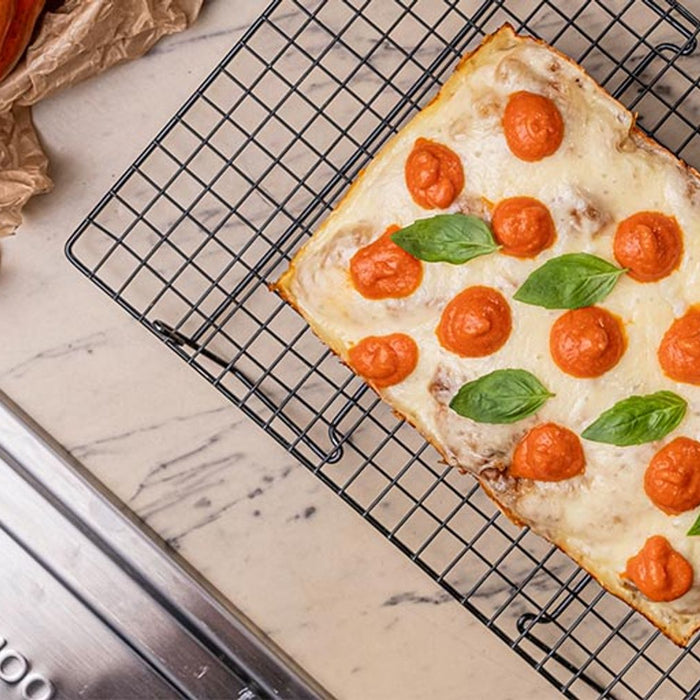 Pizza Détroit italienne : poivrons, pecorino et fromage Provola Silana
