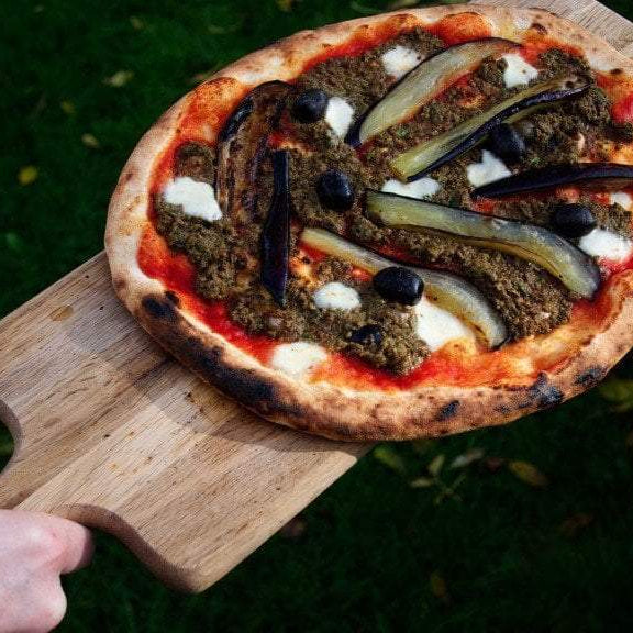 Pizza à la Tapenade, à l’Aubergine et aux olives noires