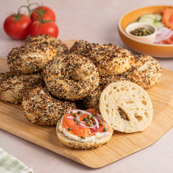 Recette de bagels croustillants au levain, graines de pavot et sésame noir