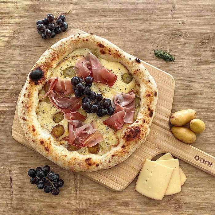 Pizza à la raclette, crémeuse et gourmande