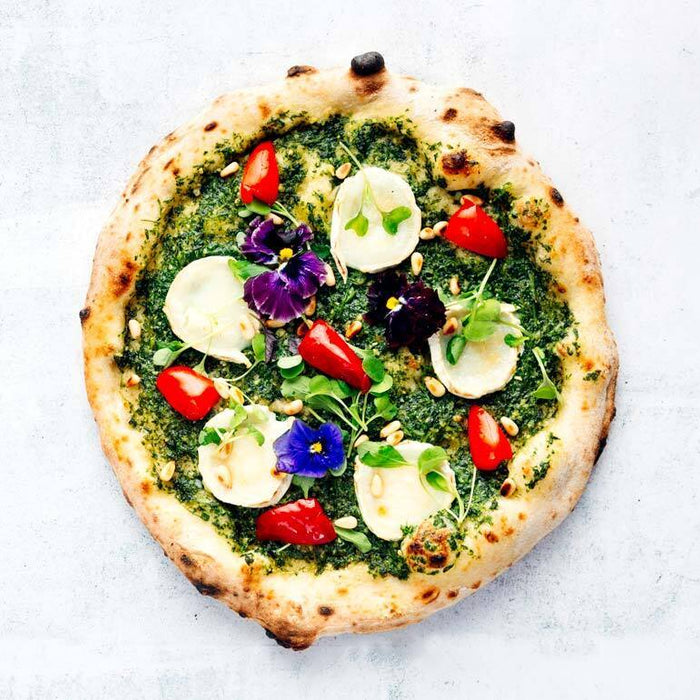 Pizza au Pesto vert et au fromage de chèvre